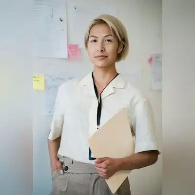 时竹婷